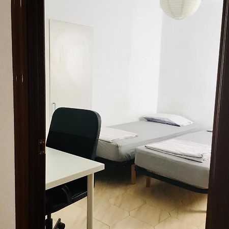 Bonita Habitacion En Piso Compartido, Benimaclet Valencia Eksteriør billede